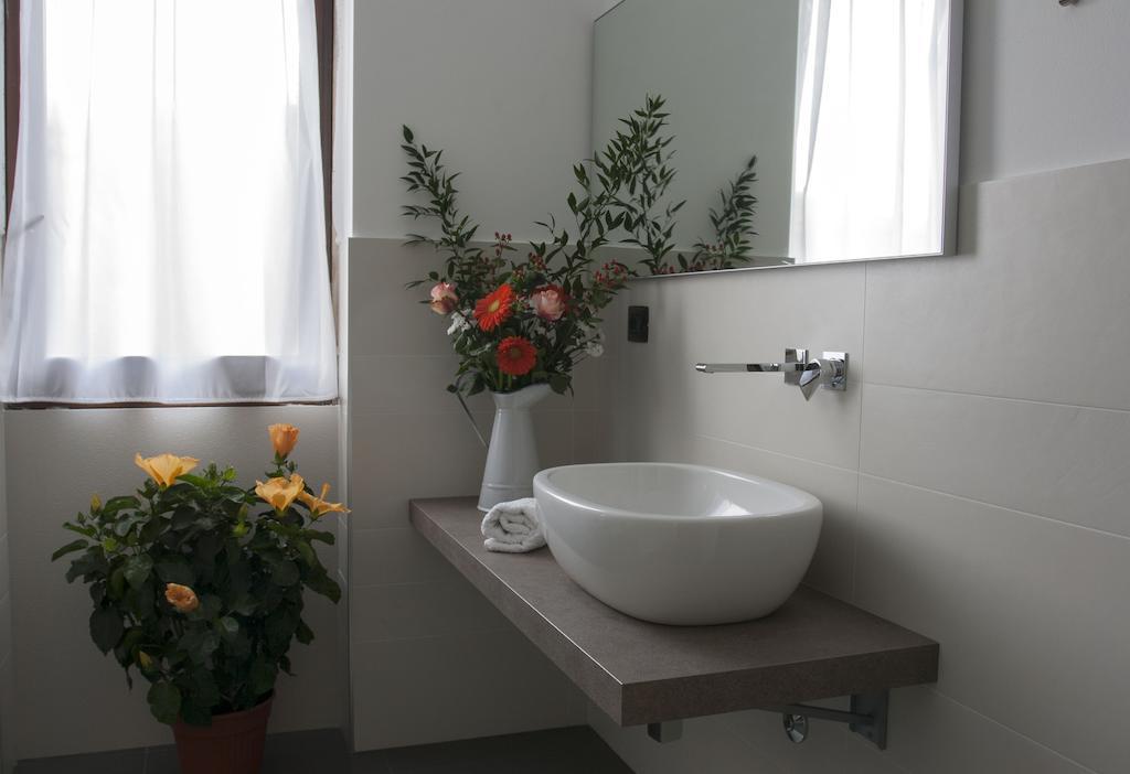 La Castellana B&B Carugate Buitenkant foto