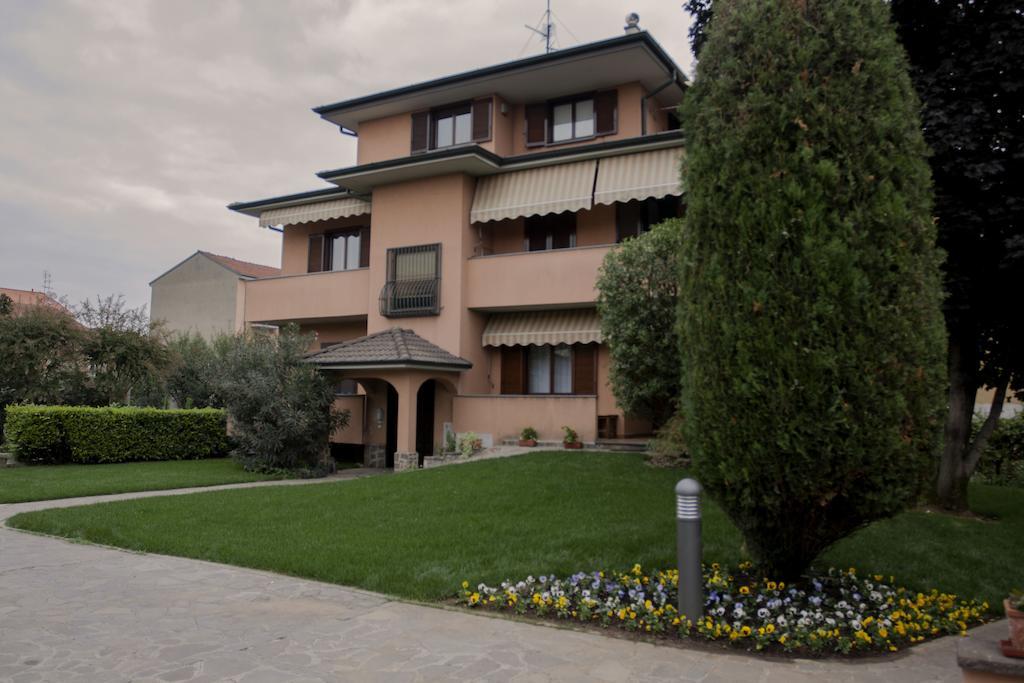 La Castellana B&B Carugate Buitenkant foto